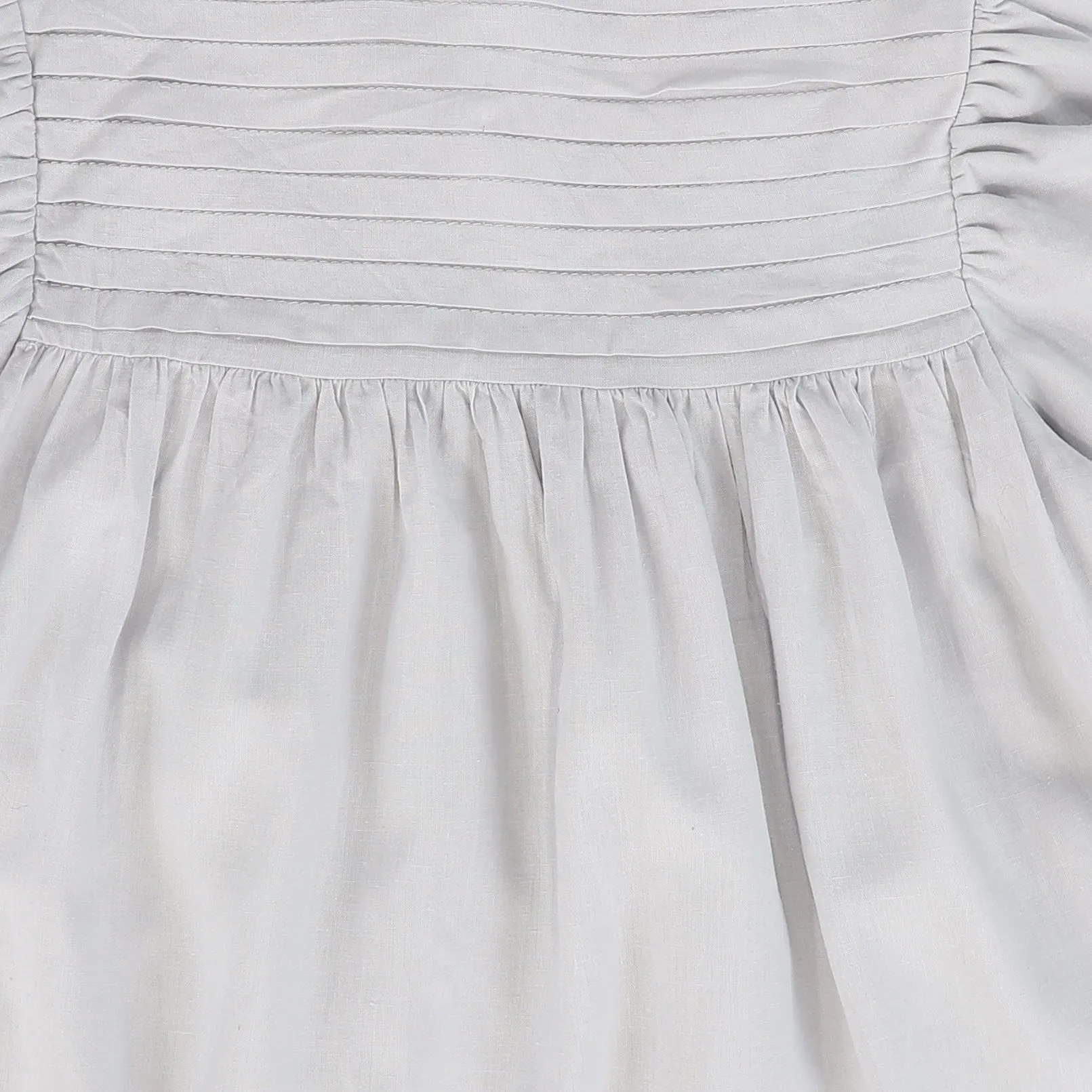 BACE COLLECTION LIGHT GREY PLEATED DETAIL BUBBLE SLEEVE BLOUSE [FINAL SALE]