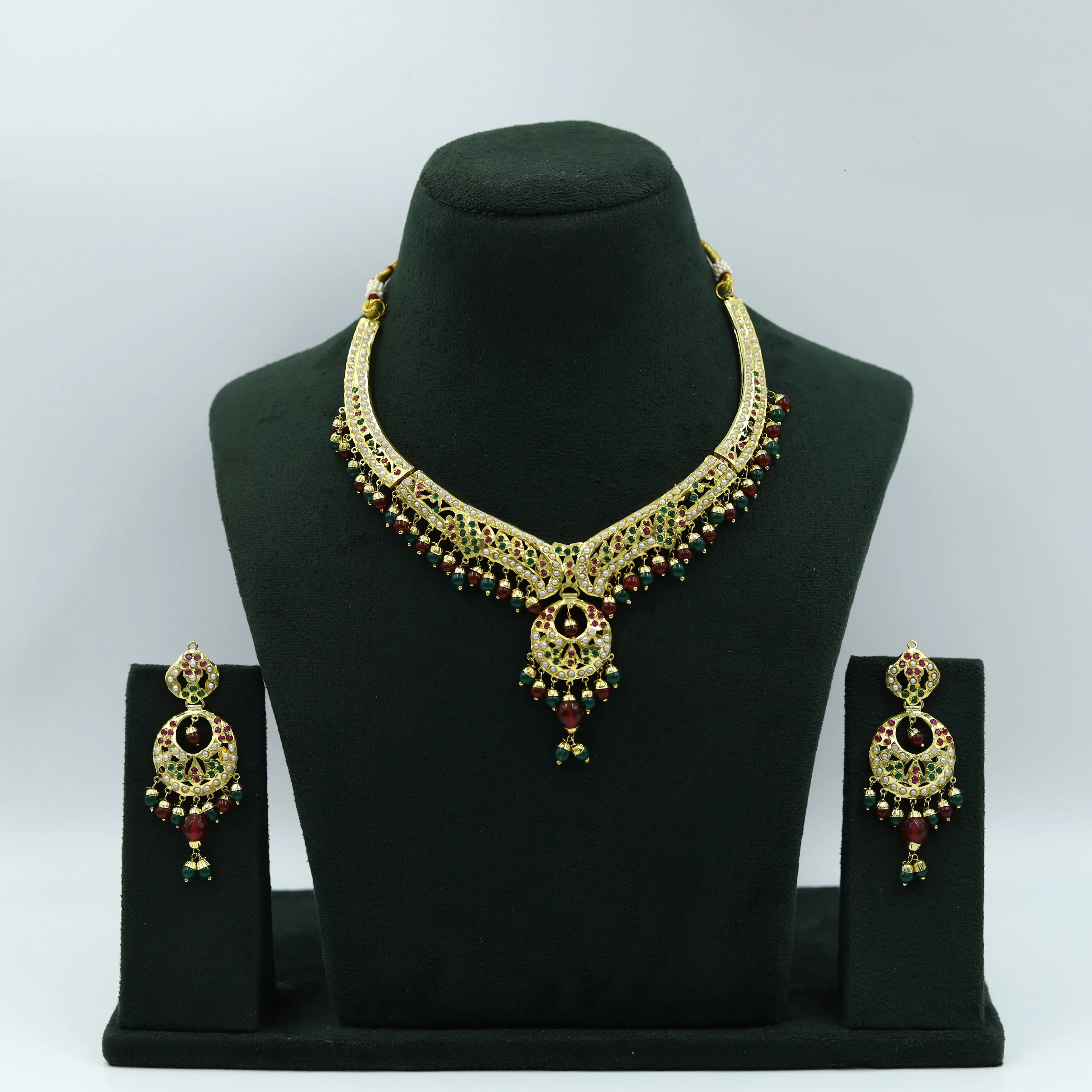 Round Neck Jadau Necklace Set 5809-73